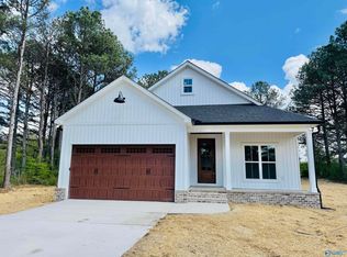50 Shady Ln, Geraldine, AL 35974