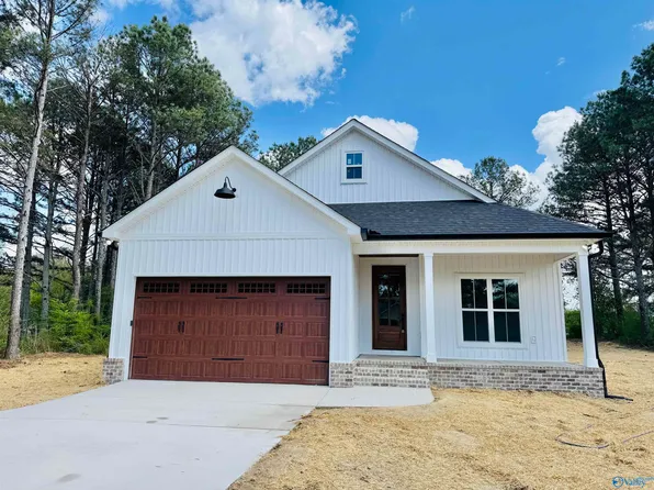 50 Shady Ln, Geraldine, AL 35974