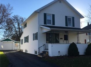 32 Cary Ave, Oakfield, NY 14125