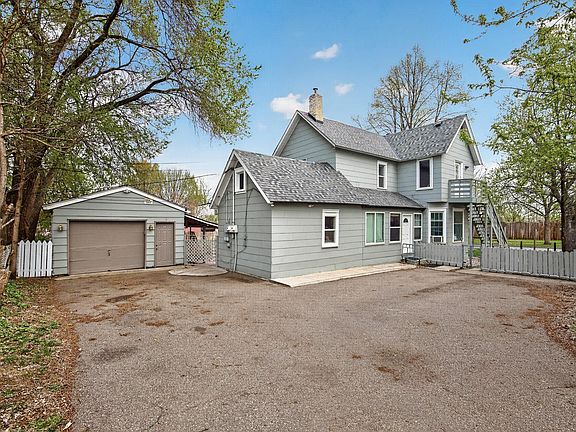 5th image of 3905 6th St N