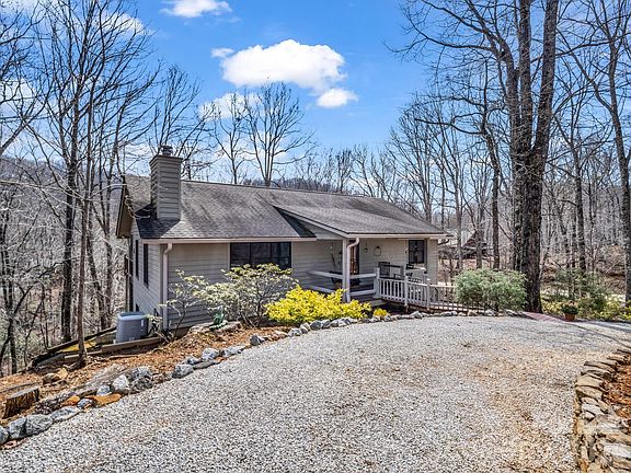 3rd image of 780 Rixhaven Dr