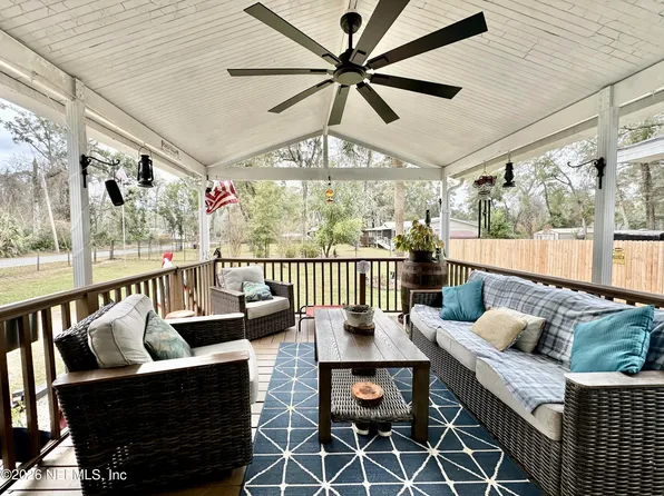 9430 CAROLINA WAY Way, Fanning Springs, FL 32693