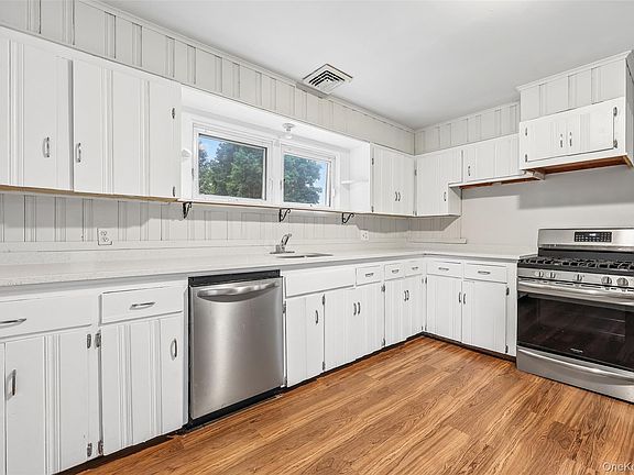 2nd image of 14 Highview Avenue