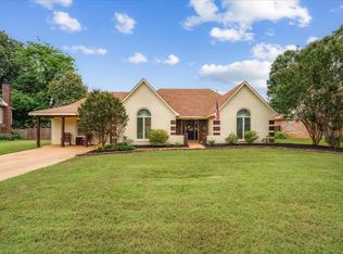401 E Valleywood Dr, Collierville, TN 38017