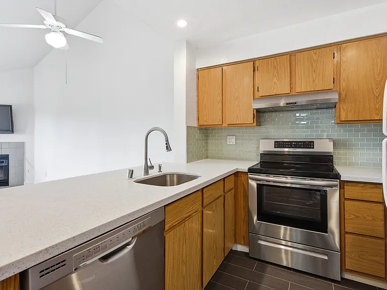 39224 Guardino Dr #314 — Photo 8