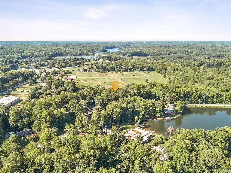 3905 Waterton Rd — Photo 33