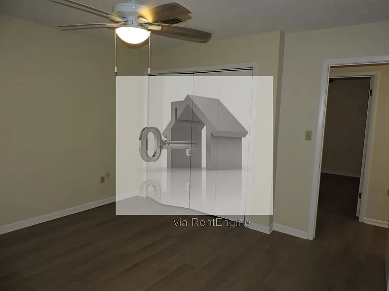 1885 Broyhill Cir — Photo 14