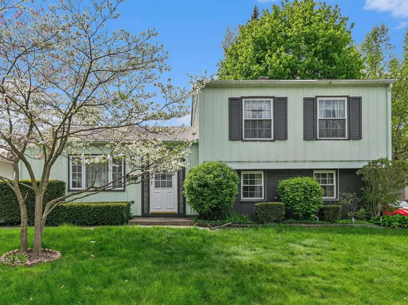 4133 Coral Dr, South Bend, IN 46614