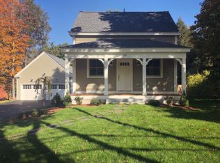 147 Lovejoy Rd, Andover, MA 01810