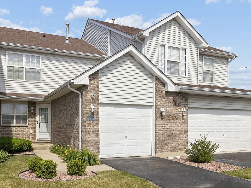 1st image of 22990 Westwind Dr