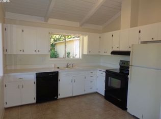 1411 Birch Ave, Cottage Grove, OR 97424