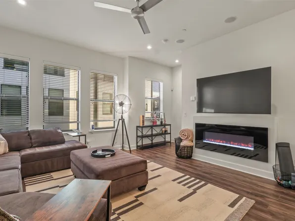 1813 Park Ave #106, Dallas, TX 75215