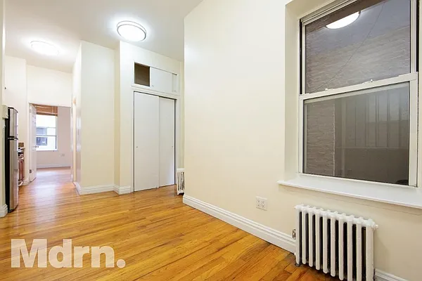 Rented by Mdrn Residential | media 2