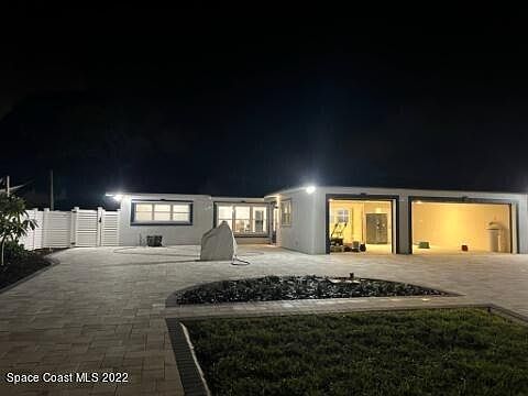3rd image of 2080 Bonita Ave