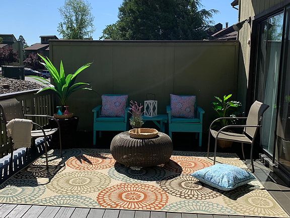 Front deck