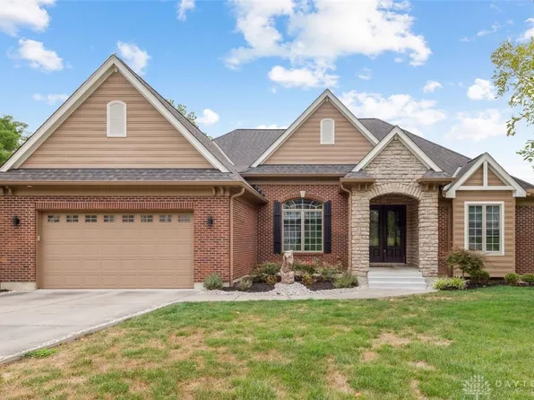 8038 River Vista Ct, Maineville, OH 45039