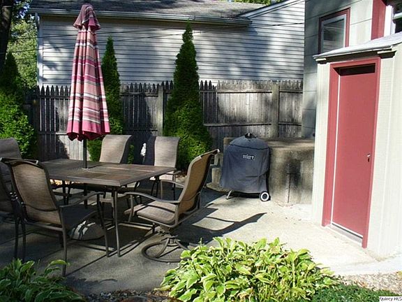 Home for Sale in Quincy, IL $79,900