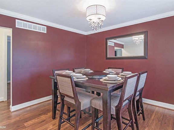 5th image of 40896 Oakwood Ct