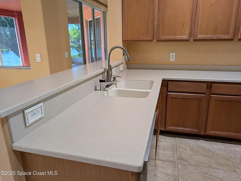 4109 Orion Way — Photo 5
