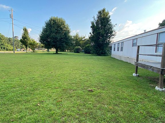 2nd image of 33 White Oak Dr