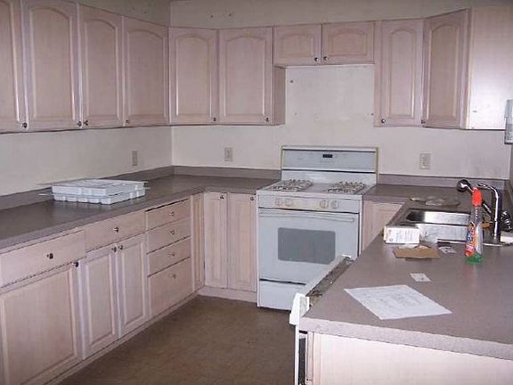 4th image of 115 Vadnais Ln