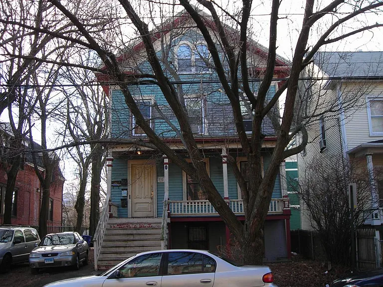 266 Gregory St — Photo 2