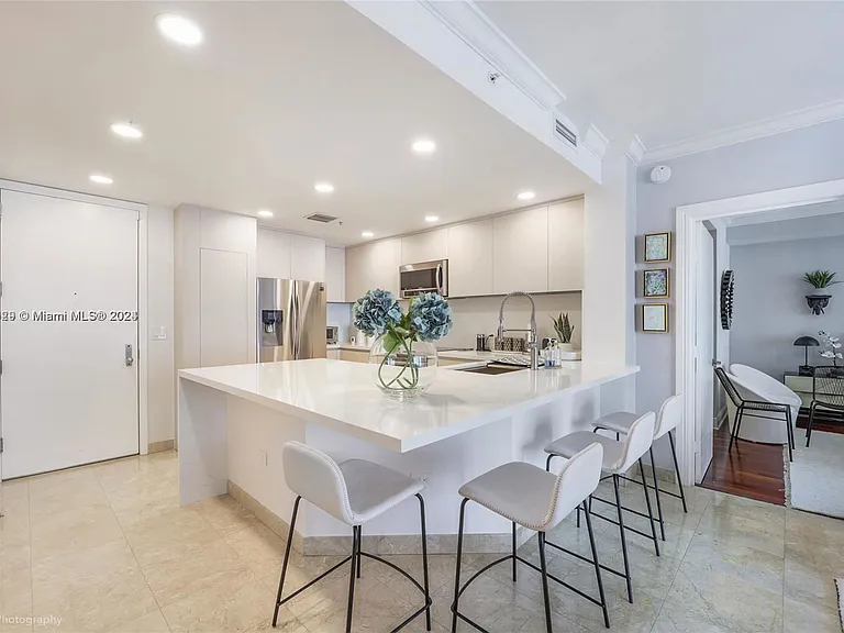 801 Brickell Key Blvd #3204 — Photo 10