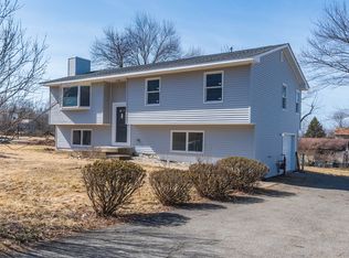 22 Scott Dr, Middletown, NY 10941