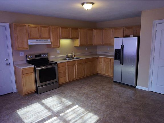 4th image of 203 Union Ave