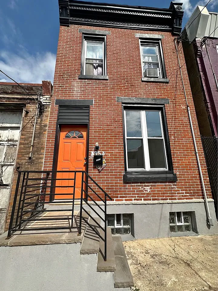 1 bed, 900 sqft, $900 — Photo 1