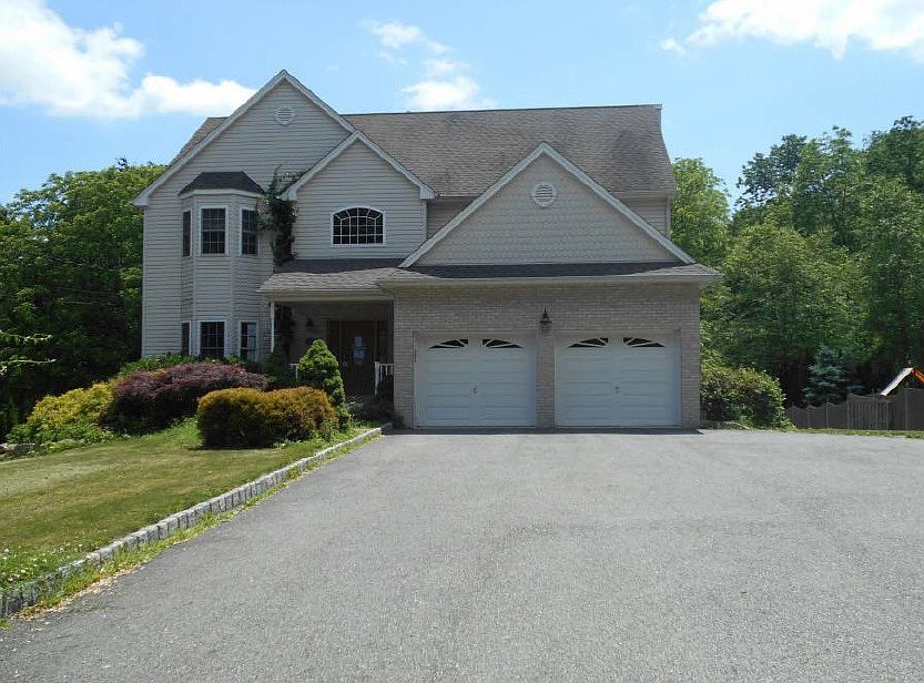 39 Gormley Ln, Butler, NJ 07405 Zillow