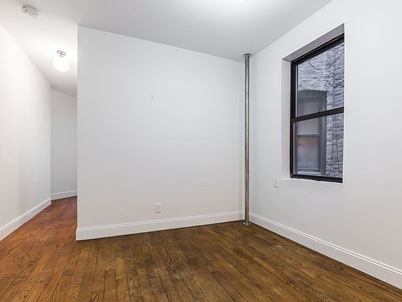 3rd image of 110 8th Ave #4S2