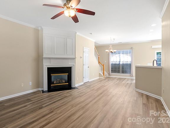 3rd image of 2137 McKenzie Creek Dr