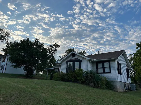 611 E 1st St, Luther, OK 73054