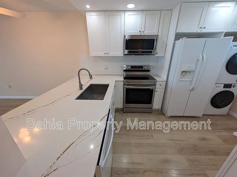18304 Gulf Blvd #406 — Photo 2