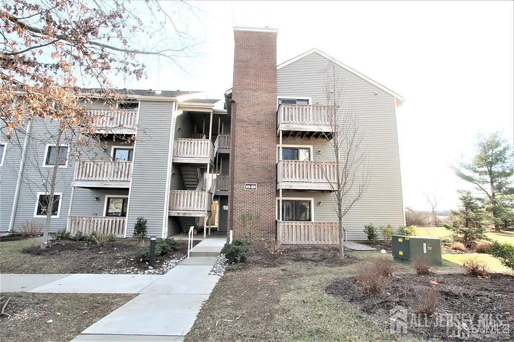 1 bed, 1.0 bath, $1,850 — Photo 1