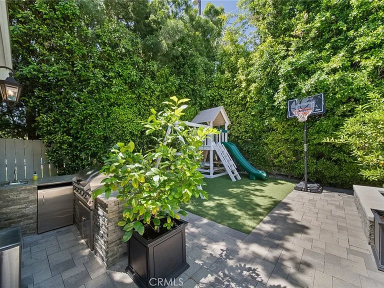 4917 Edgerton Ave — Photo 18