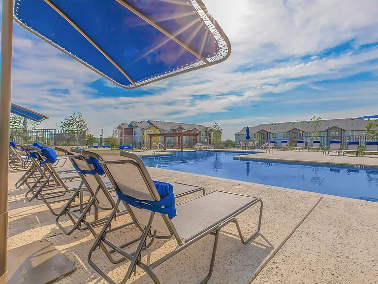 McKinney Falls Apartments — Photo 24