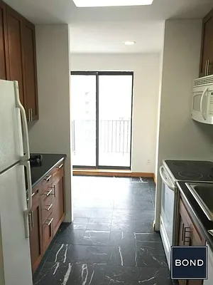 Rented by Bond New York | media 51