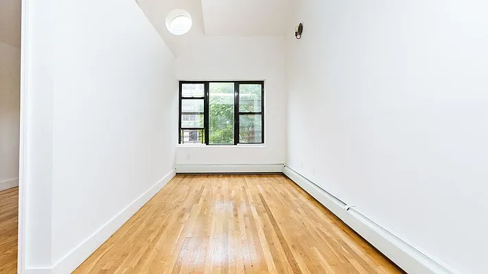 Rented by Nooklyn NYC LLC | media 3