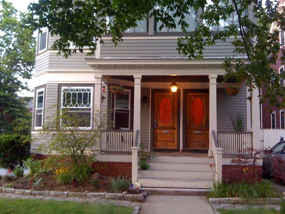 1st image of 107 Taber Ave #3