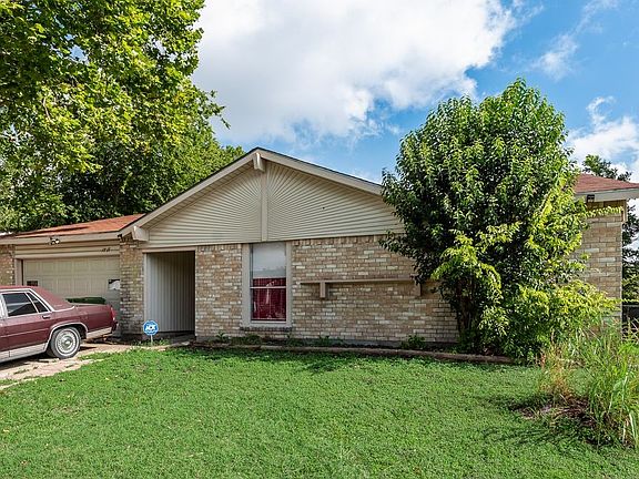 2nd image of 1717 Glenview Ln