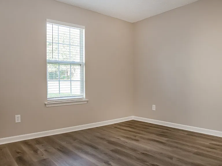 9912 Peppermint Ln — Photo 13