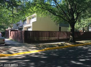 2380 Southgate Sq, Reston, VA 20191