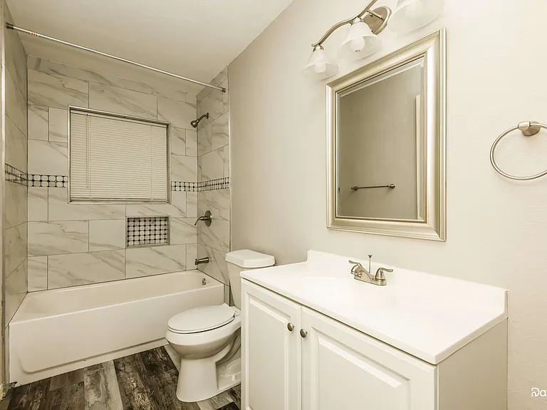 6431 Moonhill Dr — Photo 8
