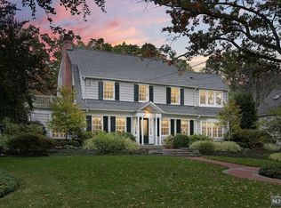 163 Phelps Rd, Ridgewood, NJ 07450