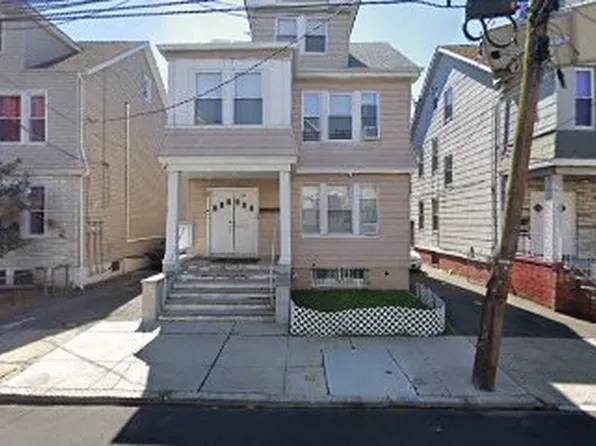 168 Schuyler Ave #B, Newark, NJ 07102