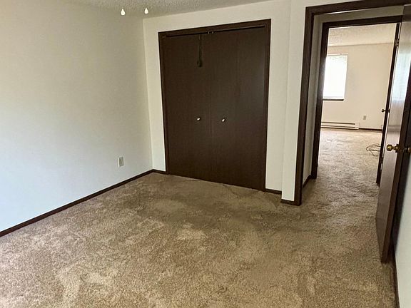 5th image of 21 Barton Ct APT 5