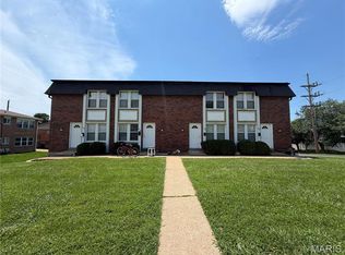 9548 Chamblin Dr, Saint Louis, MO 63123