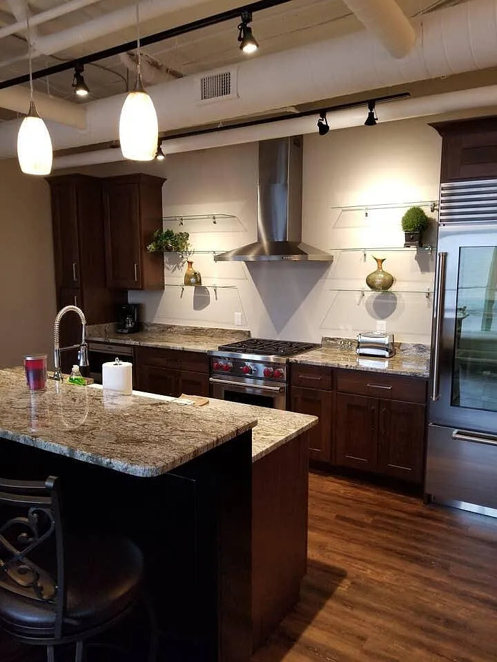 2 bed, 2.0 bath, 1010 sqft, $2,500 — Photo 4